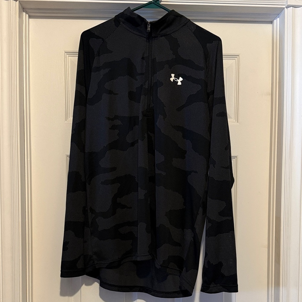 Under Armour loose quarter zip size large new with tags